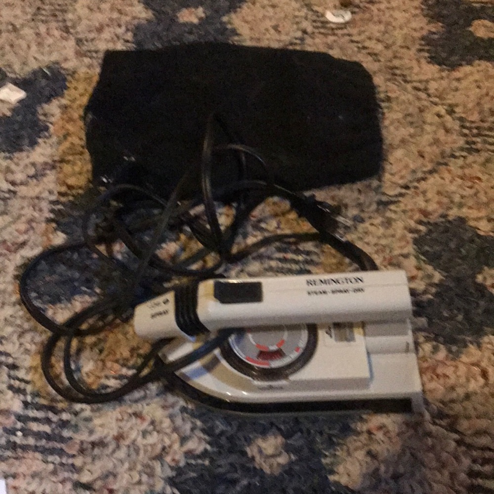 Remington travel iron
